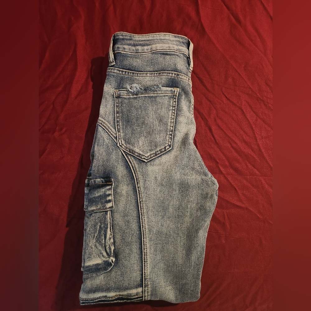 Pants - Picture 4 of 8